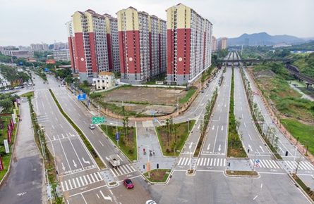 道路贯通 方便出行