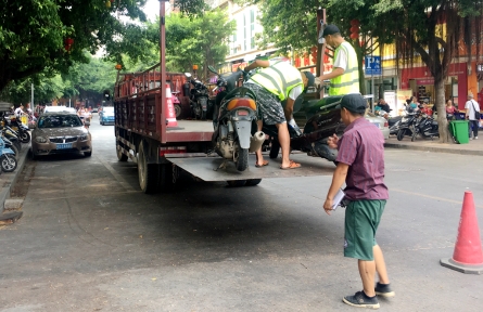 规范车辆 停放秩序