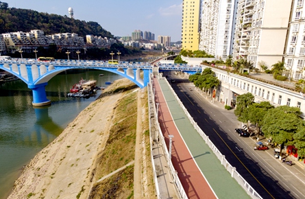 河东防洪堤桂江段步道完工