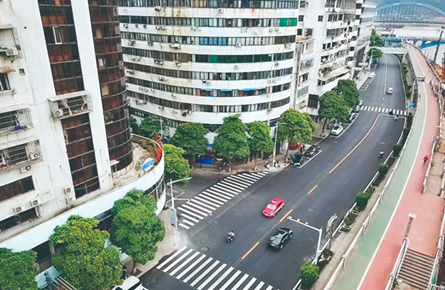 道路换新貌