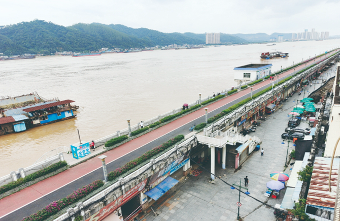 丽港商铺照常经营
