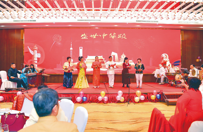曲艺绽风华
