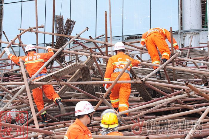 市文化中心扩建工程发生安全事故 造成1死3重