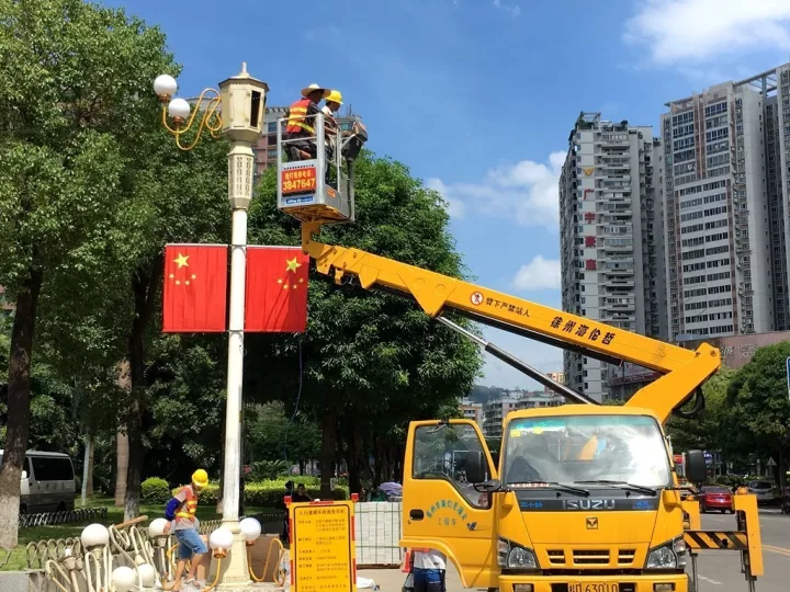 赵丽颖收入比何炅高_新重钢的职工收入高吗(2)